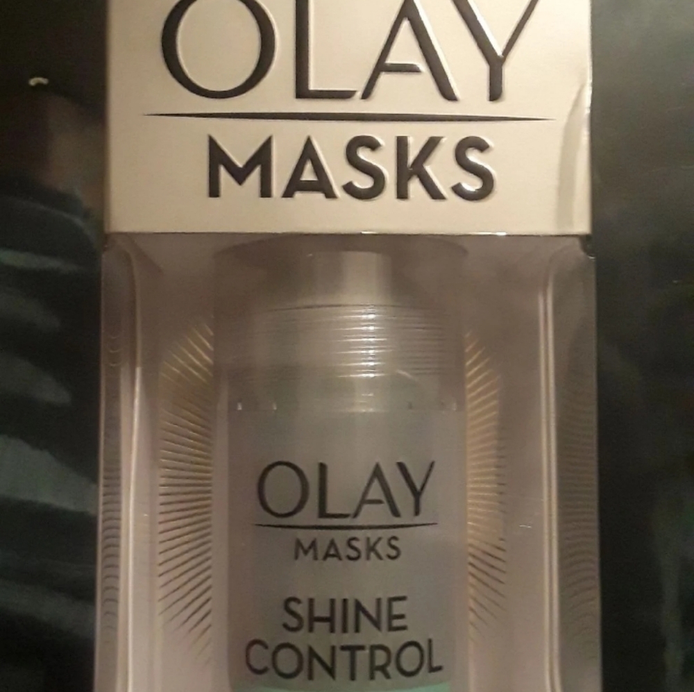 Olay shine control